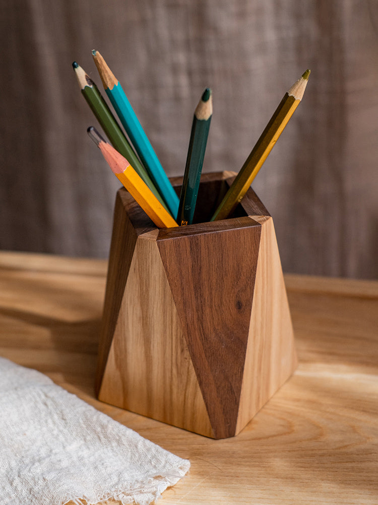Fashion Retro Office Desktop Wooden Ornaments
