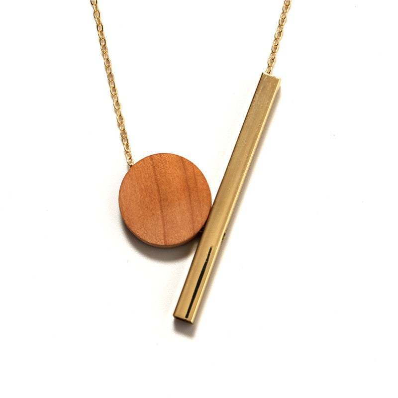 Geometric round wood necklace