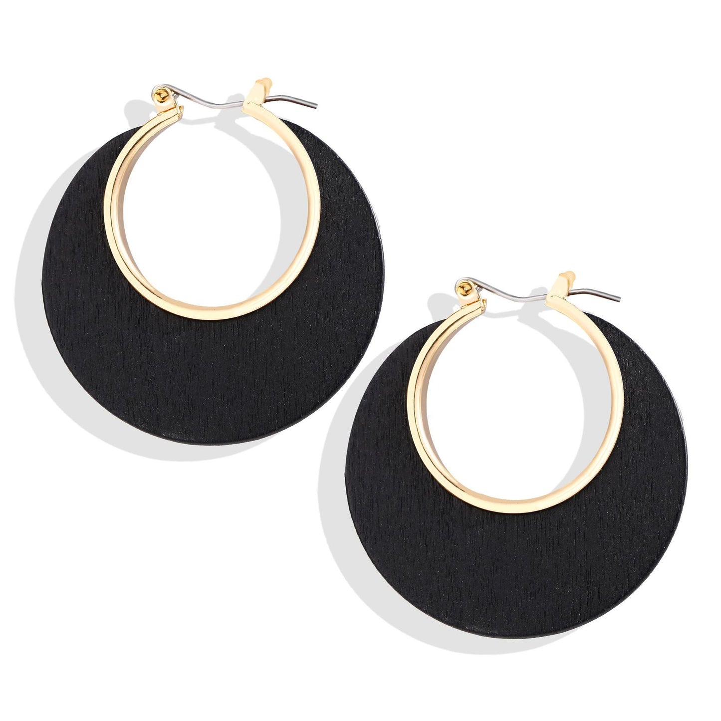 Geometric round wood contrast pendant
