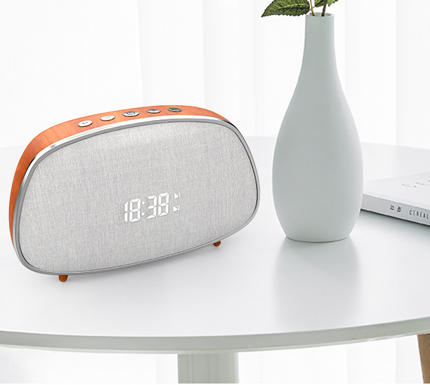 Retro Wood Grain Cloth Covered New Bluetooth Speaker